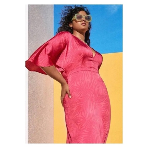 FE NOEL x Target Red Bat Sleeve V Neck Midi Dress Size 14 NWT Natalie Morales - Picture 4 of 13